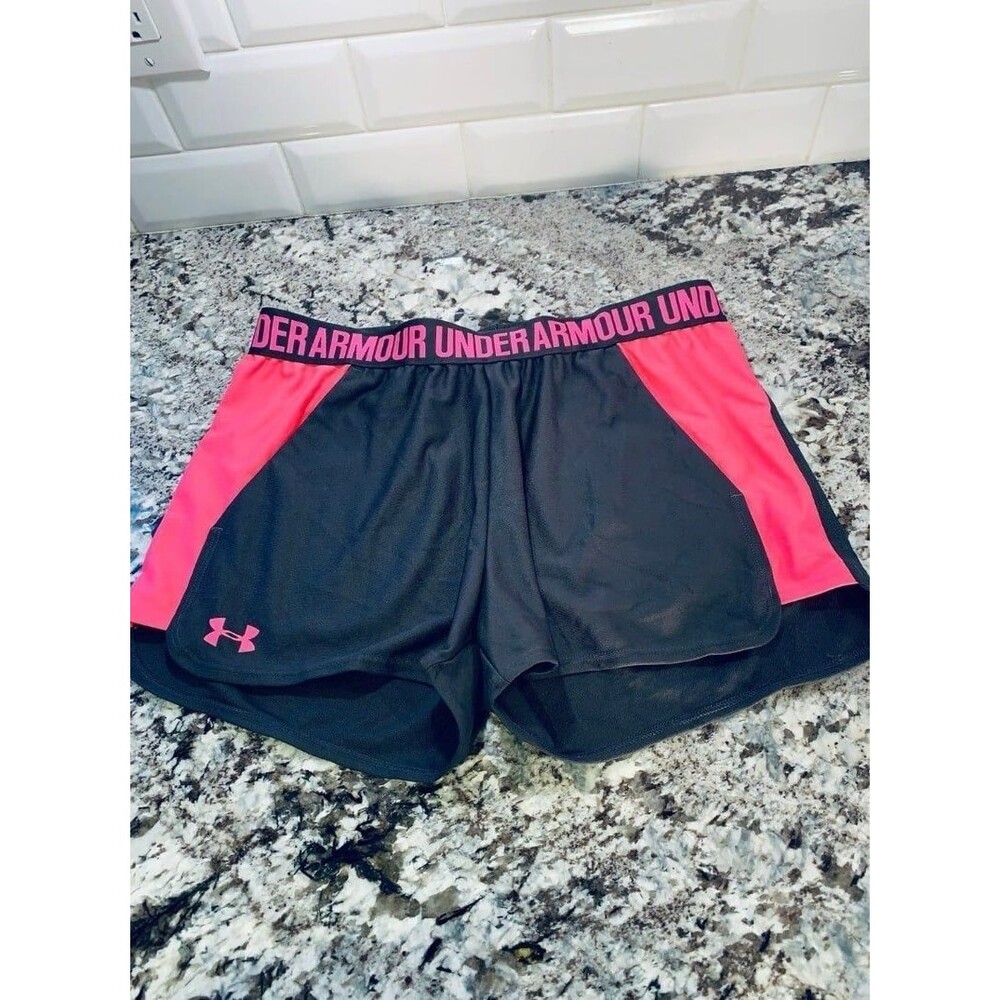 Under Armour Shorts Size Medium